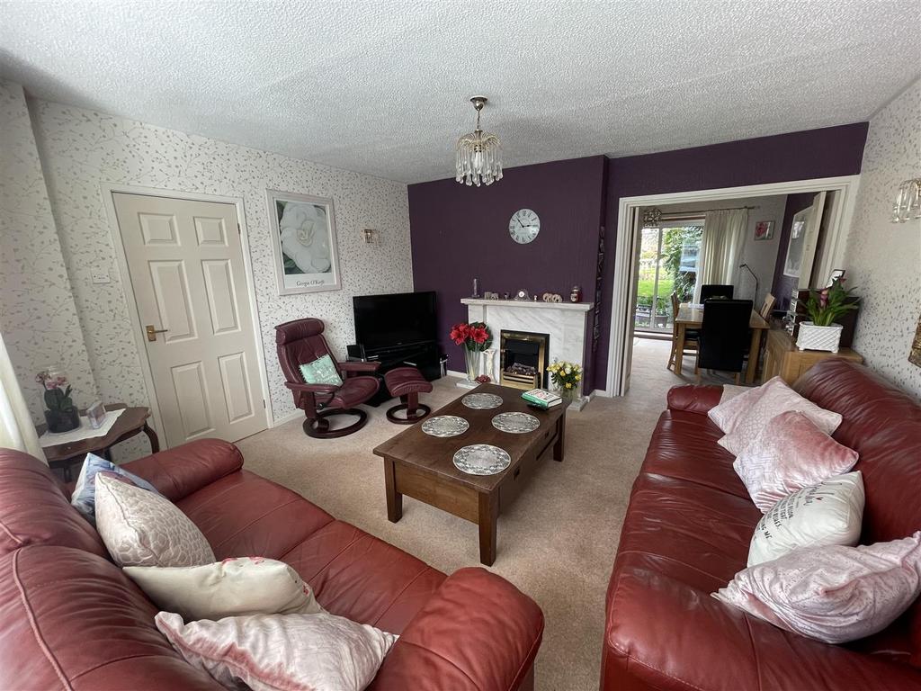 Barnes Road, Darlington 3 bed semidetached house £240,000