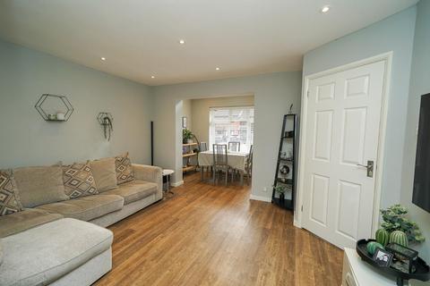 104 Wyngates, Leighton Buzzard, LU7 2LE