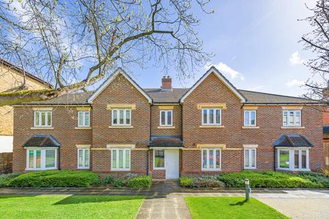 2 bedroom flat for sale, Whitewood House,  Hook Road,  KT6