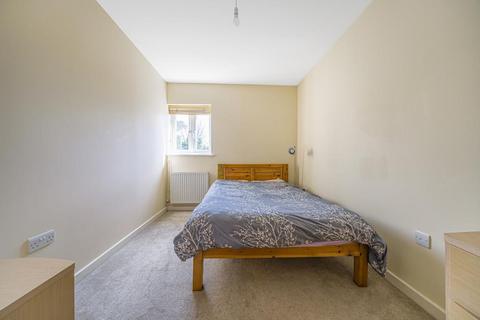 2 bedroom flat for sale, Whitewood House,  Hook Road,  KT6