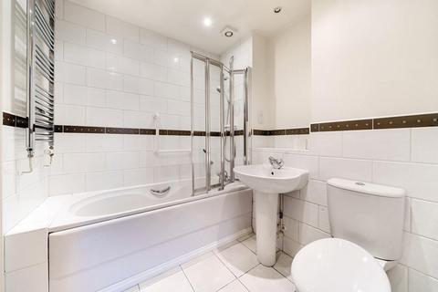 6 Asprey Mews, Beckenham, BR3 3DX
