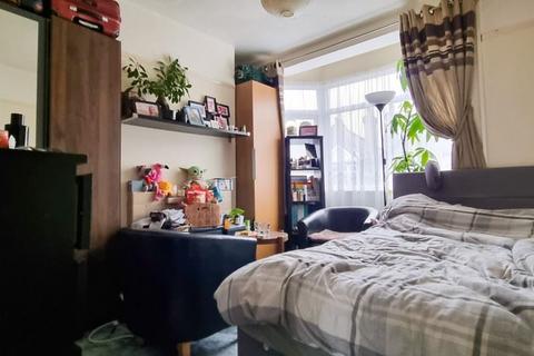 24 Kimble Road, London, SW19 2AS