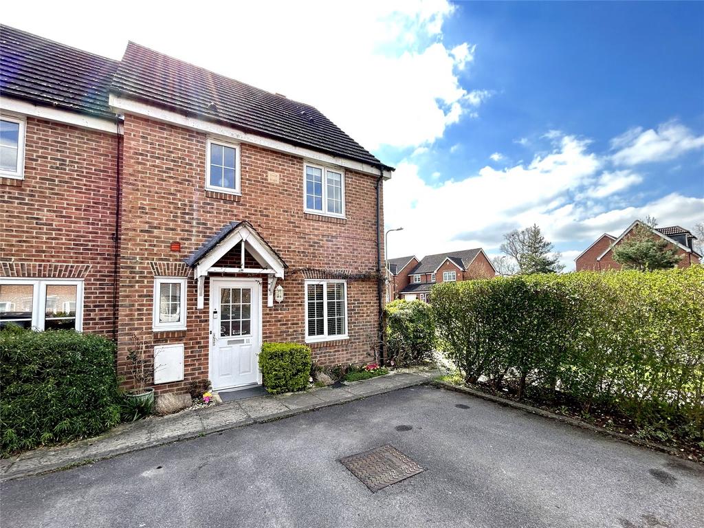 Angus Close Winnersh Wokingham 3 Bed End Of Terrace House £450 000