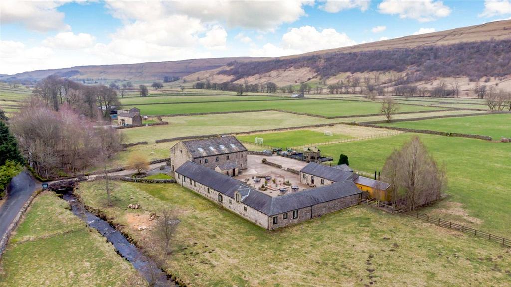 Stonelands Farmyard Cottages, and Dubb Croft Barn, Litton, Near Skipton