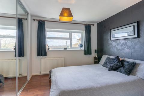 14 Dowlers Hill Crescent, Redditch, B98 7QY
