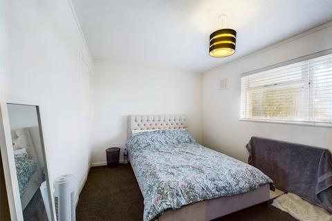 37 Avon Crescent, Brockworth, Gloucester, GL3 4LQ