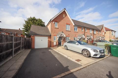 5 Latchmere Place, Ashford, TW15 3FJ