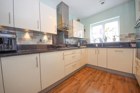 5 Latchmere Place, Ashford, TW15 3FJ