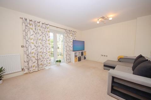 5 Latchmere Place, Ashford, TW15 3FJ