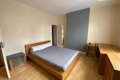 4 bedroom terraced house to rent - Ullswater Street, Leicester LE2