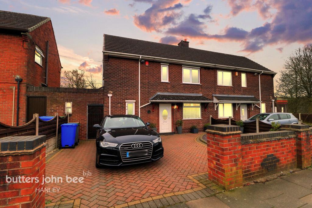 Wooliscroft Road, Bucknall, ST2 9HF 3 bed semidetached house for sale