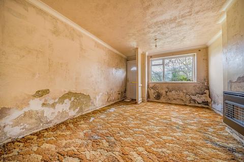 52 Britten Road, Brighton Hill, Basingstoke, RG22 4HP