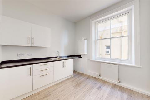 2 bedroom flat for sale, Trinity Gardens, Folkestone, CT20