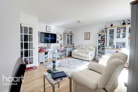 51 Cranbrook Drive, Luton, LU3 3EN