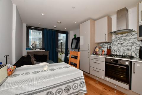 1 bedroom apartment for sale, Cavalier Close, Wallington, Surrey