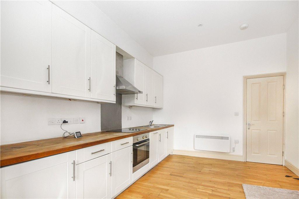 Living Room/Kitchen