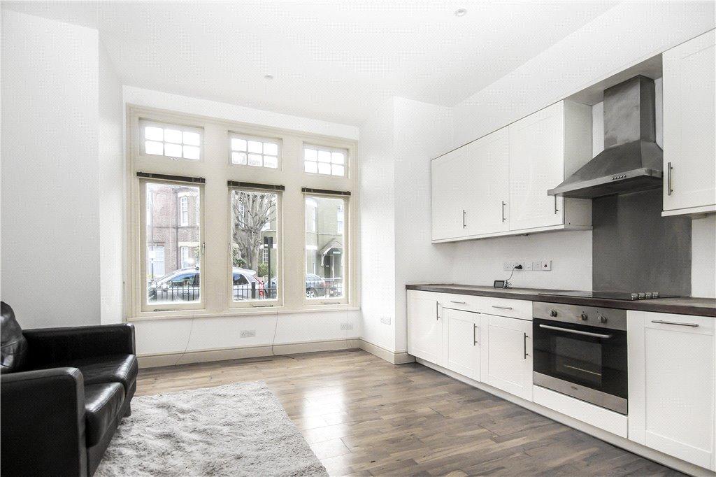Living Room/Kitchen