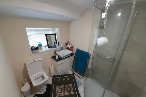 undefined, Castleford, WF10