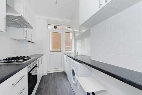 2 bedroom apartment for sale, Townshend Court, Shannon Place, St John's Wood, London, NW8