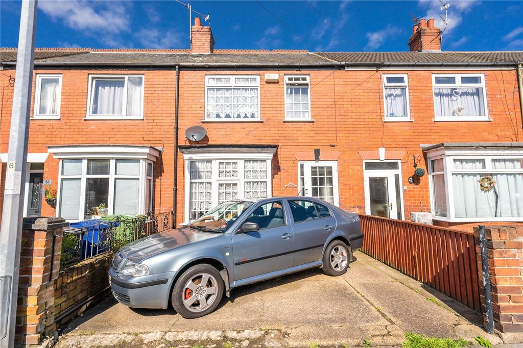 Clifton Road, Grimsby, Lincolnshire, DN34 3 bed terraced house for sale