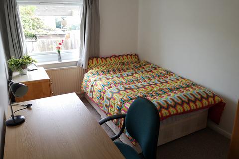 4 bedroom house to rent - Cambridge Way, Canterbury