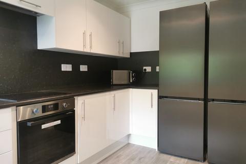 5 bedroom house to rent - Ulcombe Gardens, Canterbury