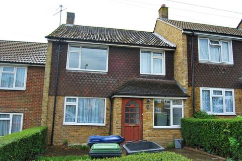 4 bedroom house to rent - Tenterden Drive, Canterbury