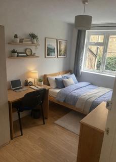 1 bedroom in a house share to rent, Brymore Road, Canterbury