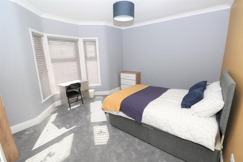 5 bedroom house share to rent, Room 3 @ 60 Derrington Ave, Crewe, CW2