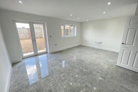 110 Wingate Road, Luton, LU4 8PY