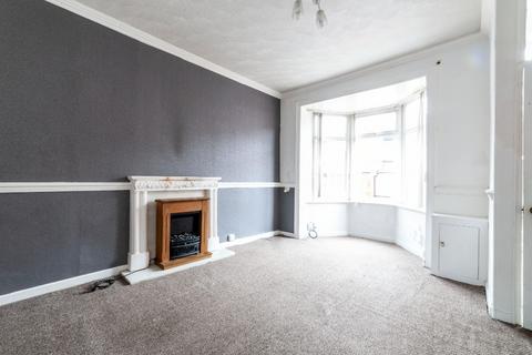 2 bedroom terraced house to rent, Kenwood Road, Oldham, OL1