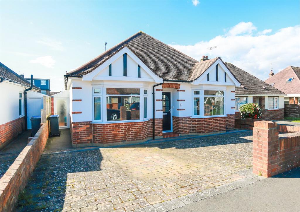Milton Drive, Southwick, Brighton, West Sussex, BN42 2 bed bungalow for