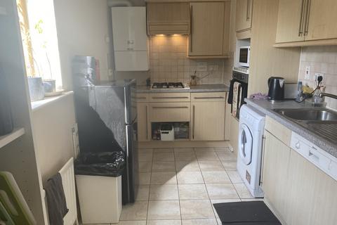 1 bedroom in a flat share to rent, Hudson Court, 3 Maritime Quay, London, E14