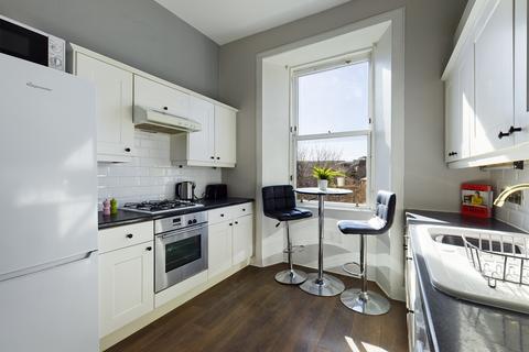 2 bedroom flat to rent, Grove Street, Haymarket, Edinburgh, EH3