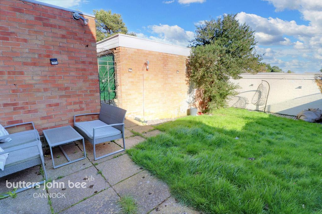 Orchard Avenue, Cannock 3 bed semidetached house for sale £250,000