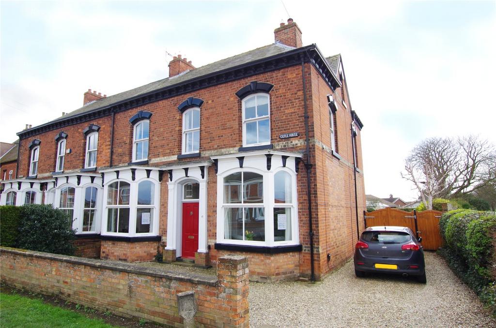 New Road, Hedon, Hull, East Yorkshire, HU12 5 bed semidetached house