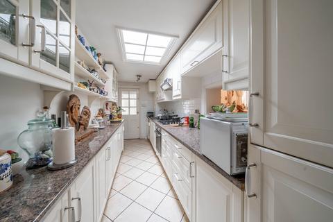 6 Gresley Road, London, N19 3JZ