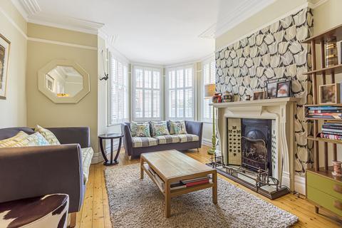 72 Windermere Road, London, N10 2RG