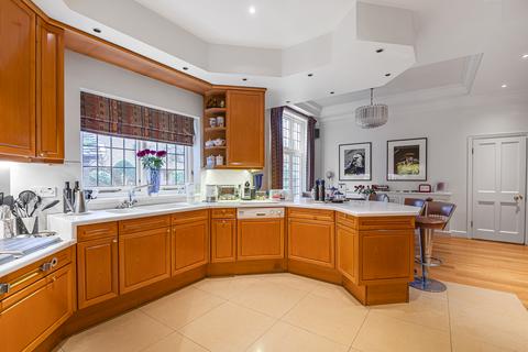 8 bedroom detached house for sale, Fortis Green, London, N10