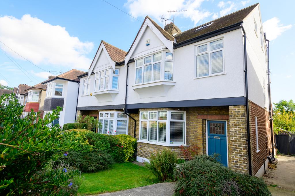 Woodfield Way, London, N11 5 bed semidetached house £1,200,000
