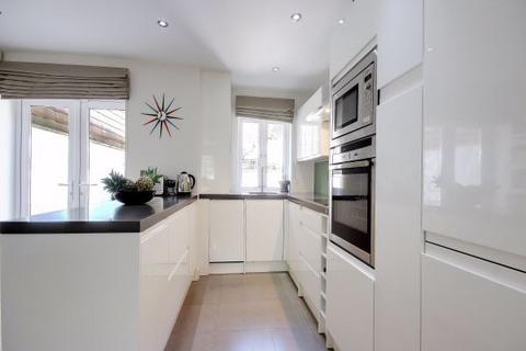 undefined, Muswell Hill Place, Muswell Hill, London, N10