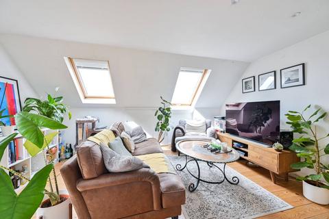 3 bedroom flat to rent - Norwood Road, Herne Hill, London, SE24