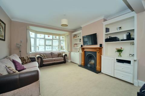 24 Ebbisham Road, Worcester Park, KT4 8NE