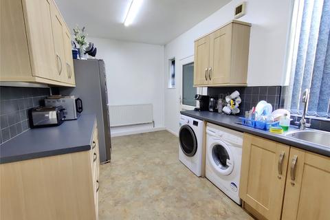 31 Coverham Avenue, Oldham, OL4 5NF