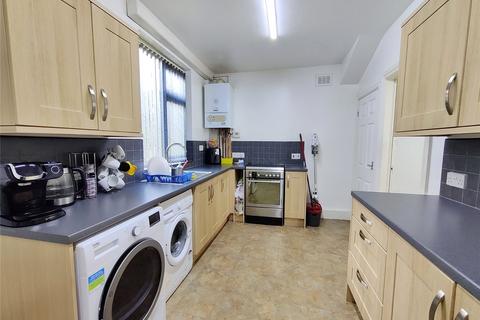 31 Coverham Avenue, Oldham, OL4 5NF