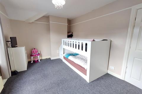 31 Coverham Avenue, Oldham, OL4 5NF