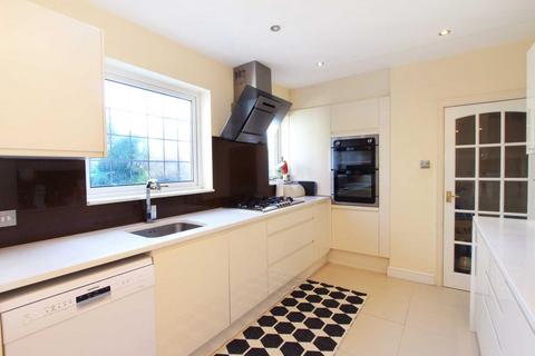 4 bedroom semi-detached house for sale, Cardinal Crescent, New Malden