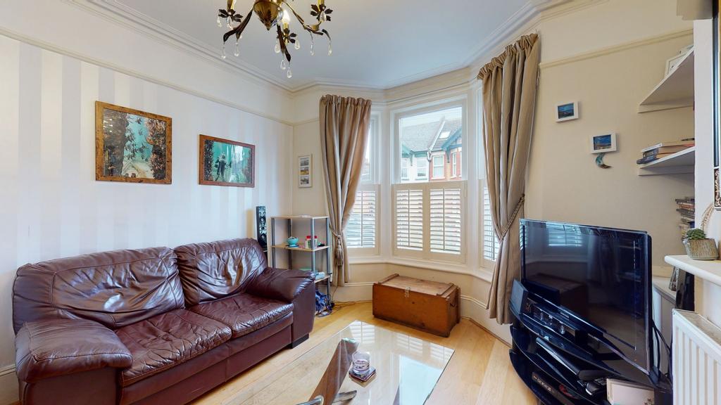 South Eastern Road, Ramsgate, CT11 2 bed terraced house £285,000