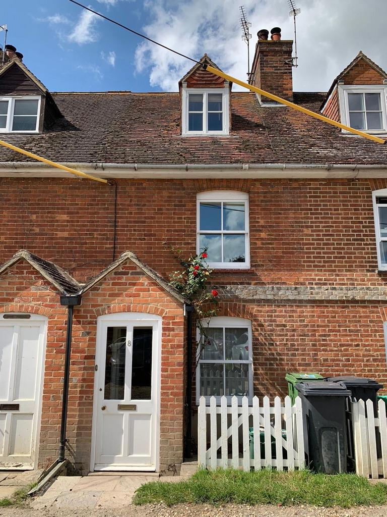 Park Street, Hungerford, Berkshire, RG17 2 bed terraced house £385,000
