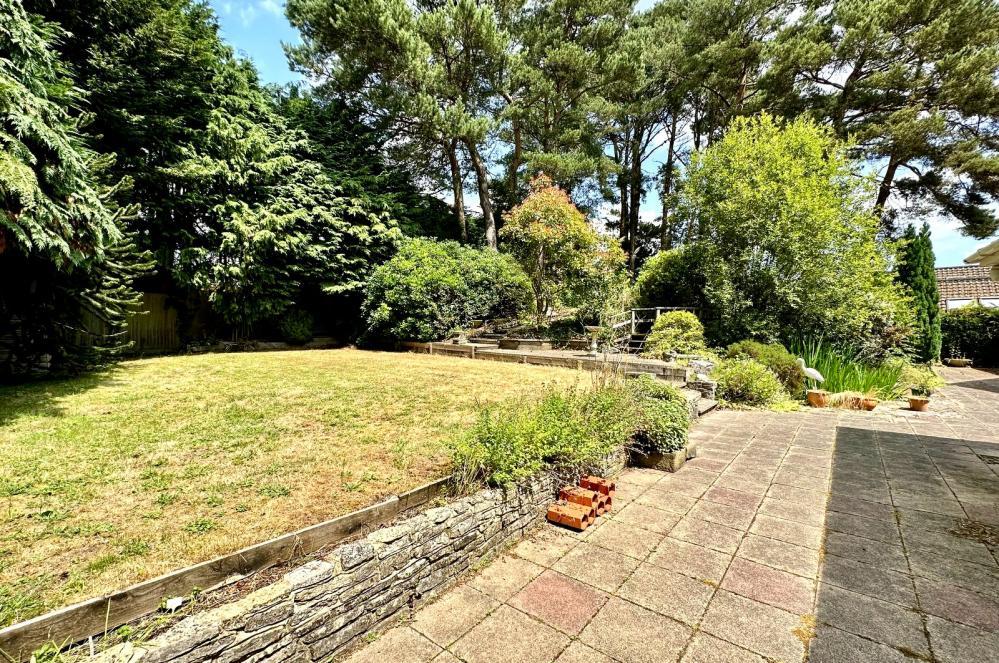 St Ives Park, Ashley Heath, BH24 2JY 5 bed chalet for sale £1,150,000